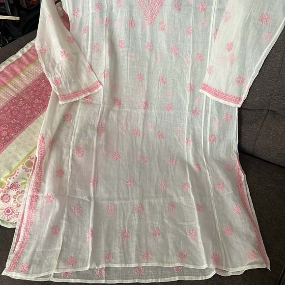 JULIET DUNN Hand Embroidered Sheer White and Pink Resort Cover Up NWOT - Picture 6 of 14